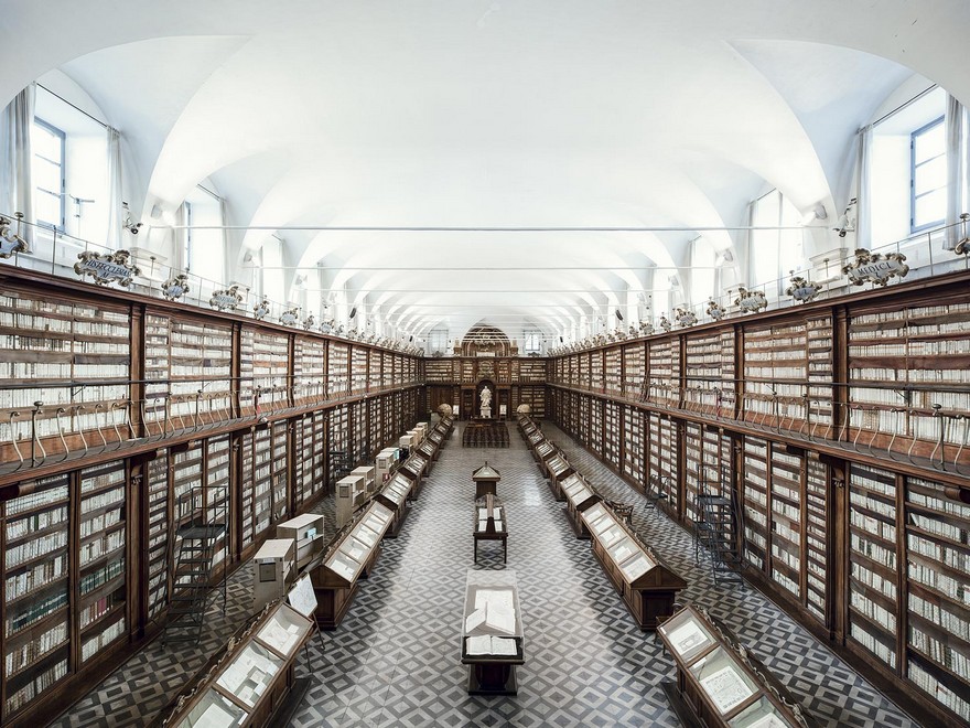 20 De Biblioteci din Europa Cu O Arhitectura Interioara Incantatoare 14
